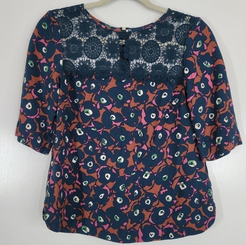 Boden 3/4 sleeve blouse blue purple floral crochet lace zipper top Size 8
